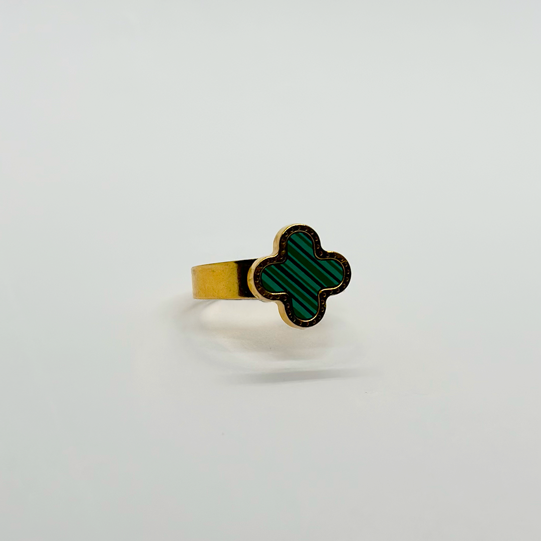 Geneva Green Clover Ring